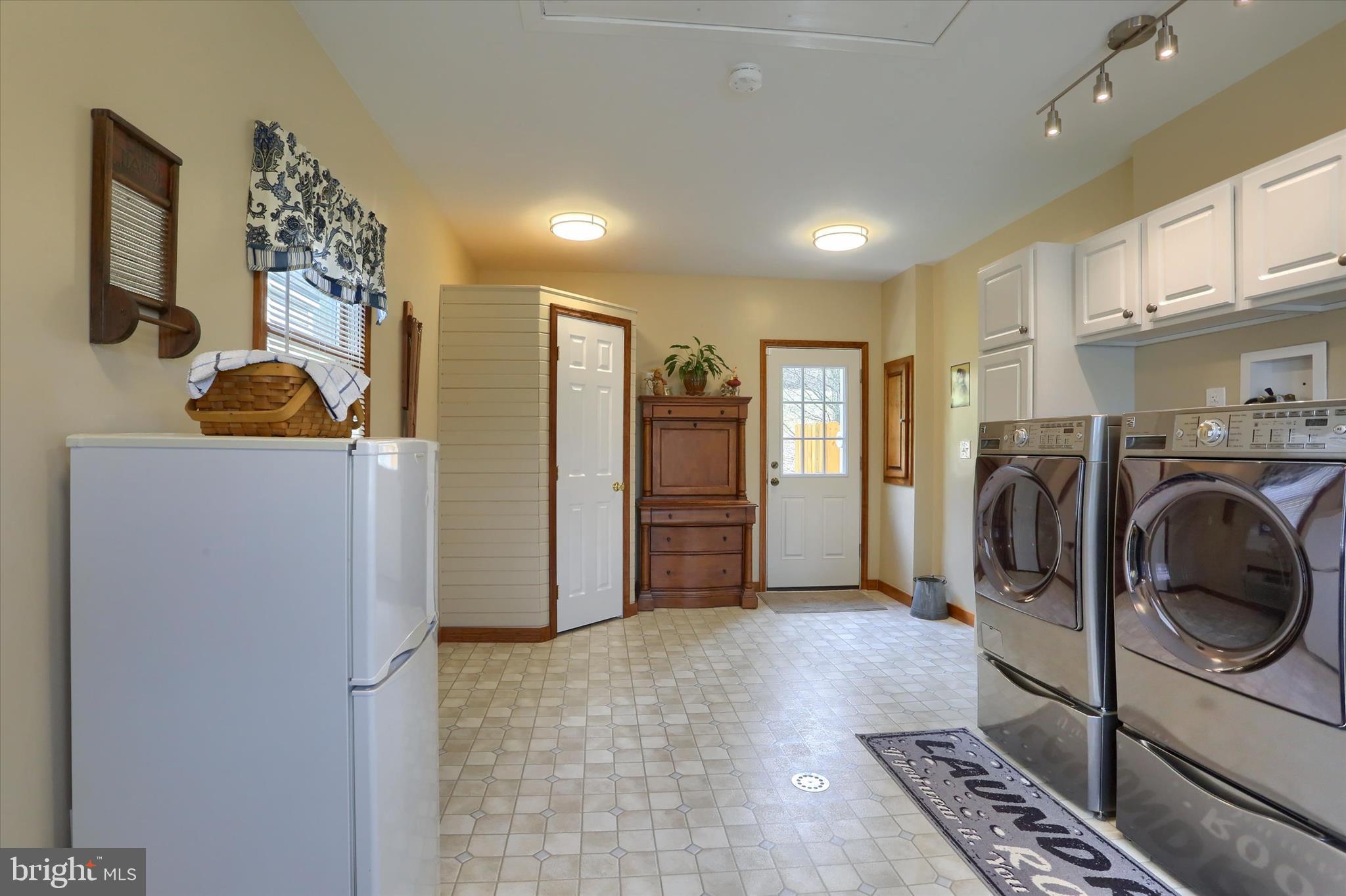 615 Singer Lane Dauphin, PA 17018 - Photo 12 of 39