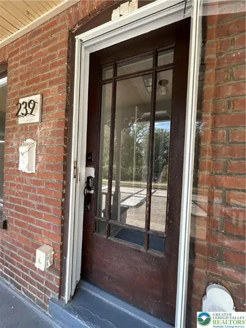 $1,850 | 239 Franklin Street, Bethlehem, PA 18018
