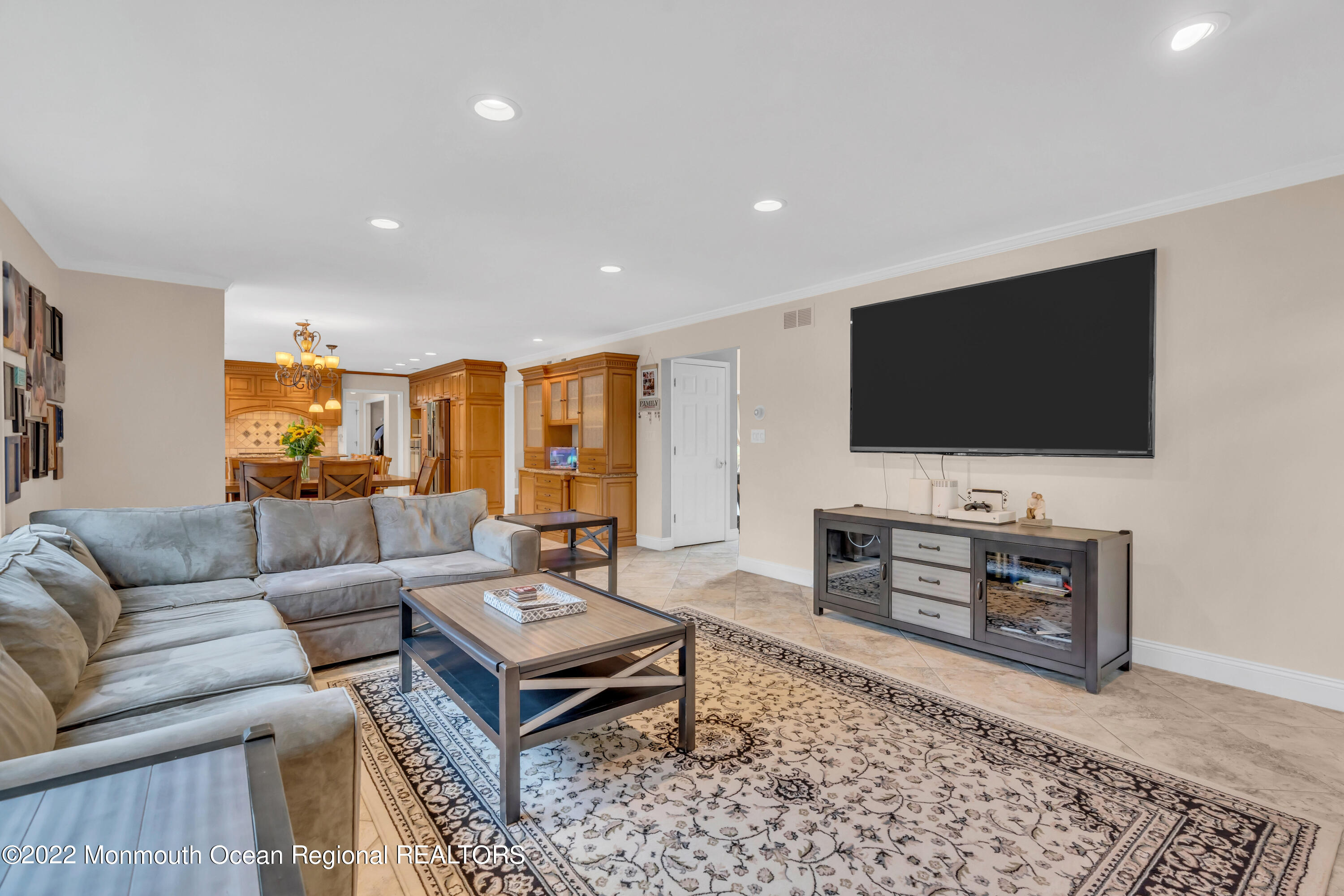 29 Apache Trail Freehold, NJ 07728 - Photo 23 of 69 023_dsc02529