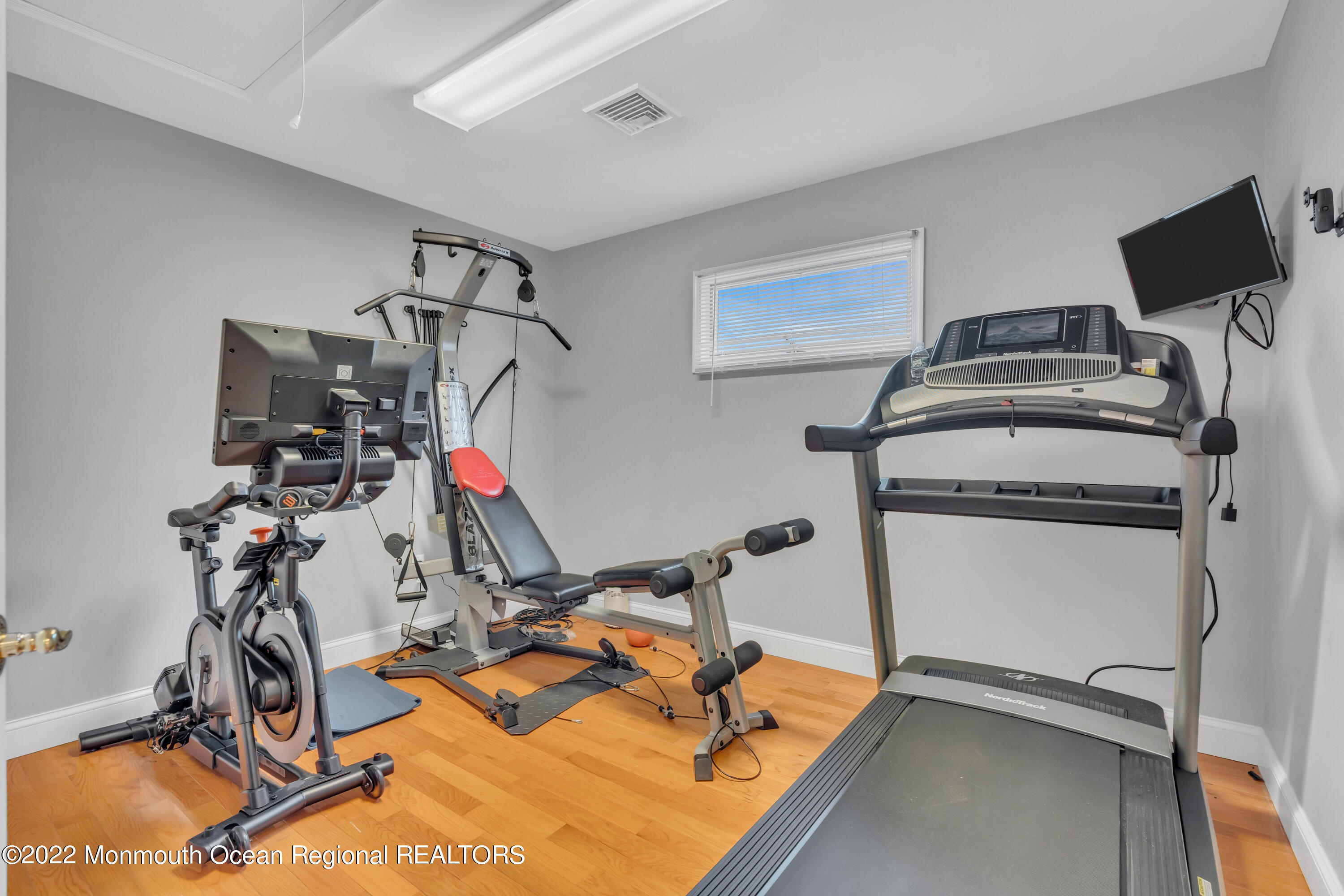 29 Apache Trail Freehold, NJ 07728 - Photo 40 of 69 035_dsc02589