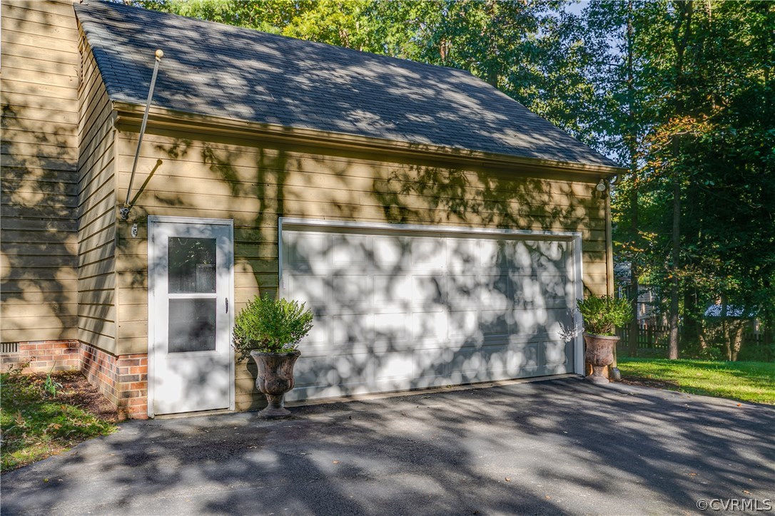 13507 Queensgate Road Midlothian, VA 23114 - Photo 45 of 45 a view of outdoor space and yard