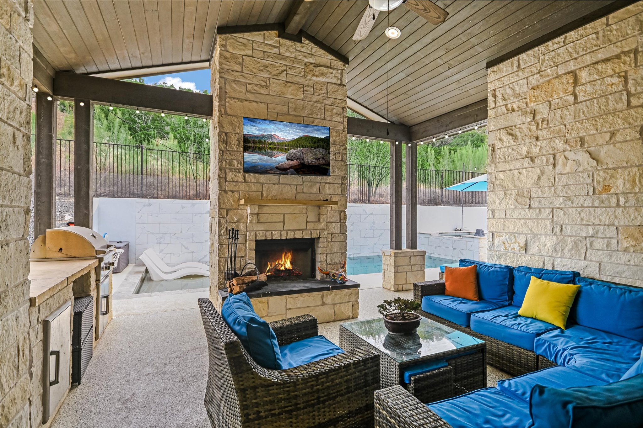 501 Anfield Circle Austin, TX 78738 - Photo 22 of 36