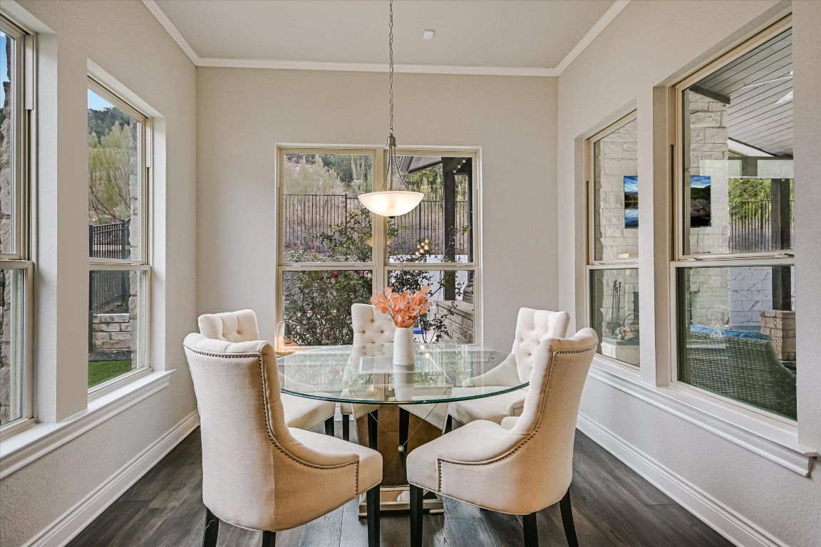 501 Anfield Circle Austin, TX 78738 - Photo 9 of 36