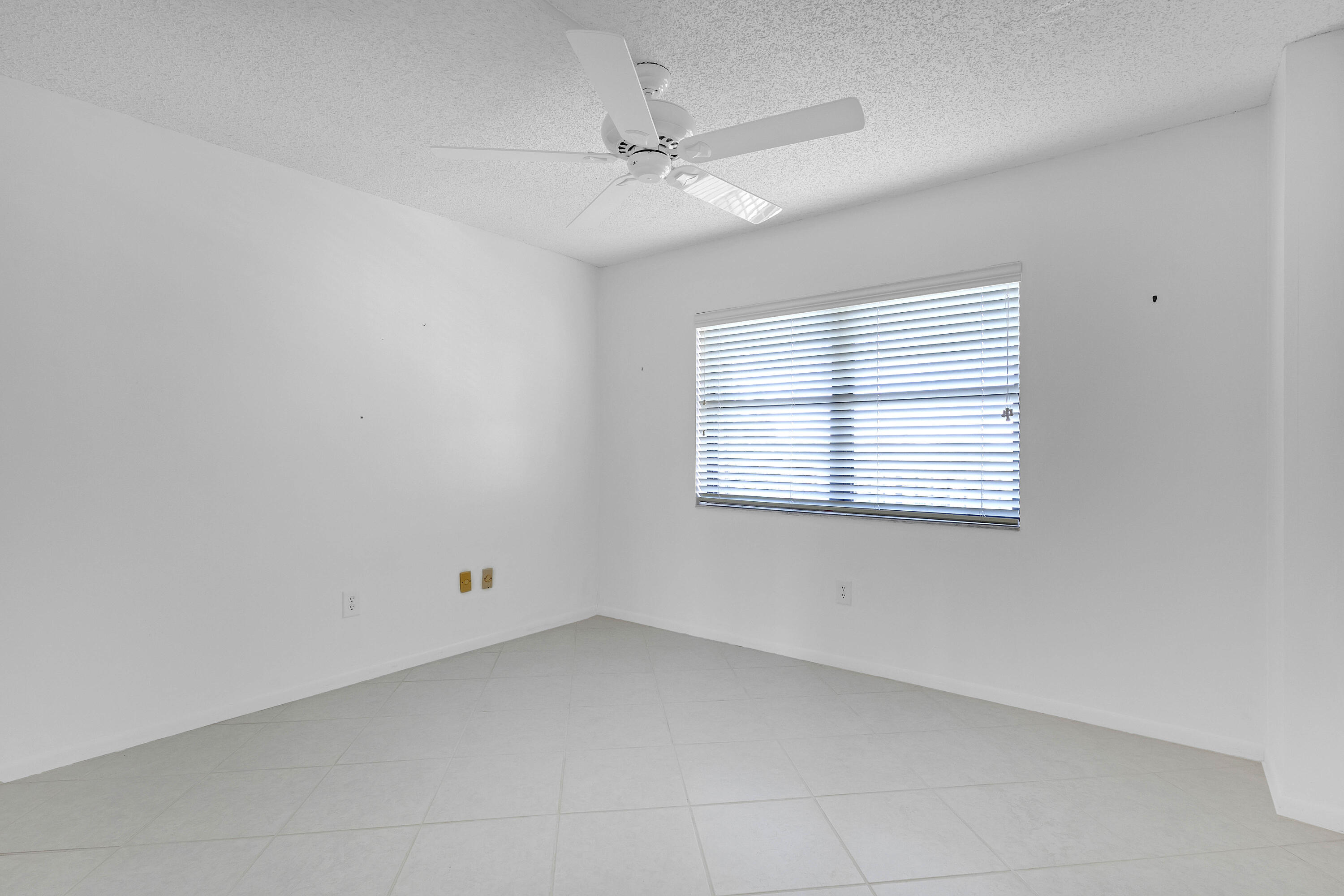 4200 North Hwy A1A, Unit 311 Hutchinson Island, FL 34949 - Photo 17 of 34 IMG_2469