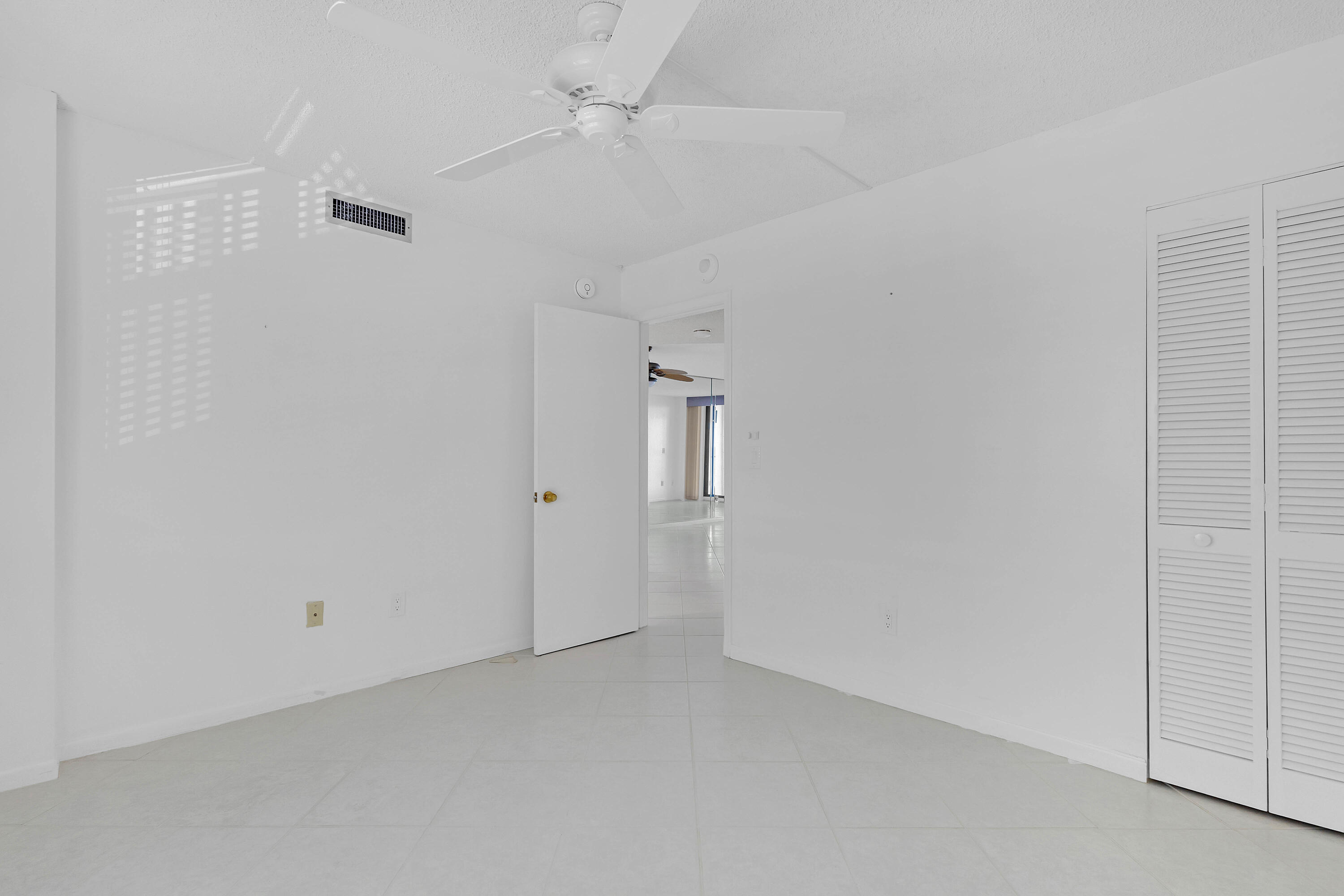 4200 North Hwy A1A, Unit 311 Hutchinson Island, FL 34949 - Photo 18 of 34 IMG_2472