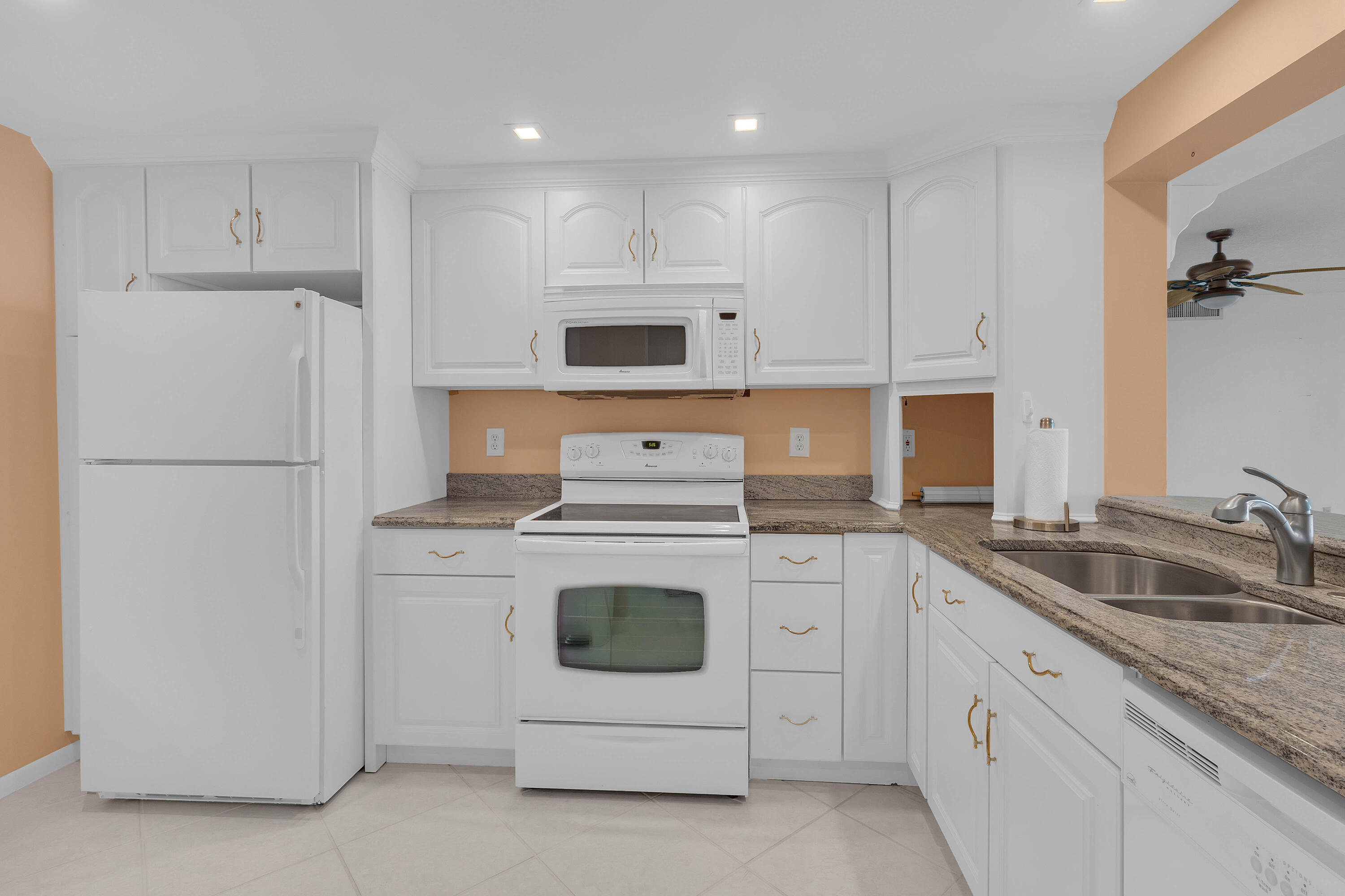 4200 North Hwy A1A, Unit 311 Hutchinson Island, FL 34949 - Photo 7 of 34 IMG_2395