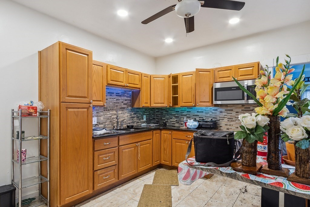 98 Princeton Street Springfield, MA 01109 - Photo 3 of 15 Gallery Image 3