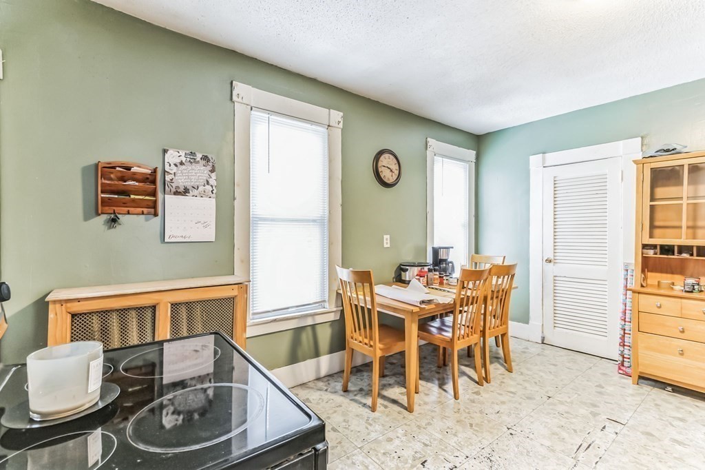 98 Princeton Street Springfield, MA 01109 - Photo 4 of 15 Gallery Image 4
