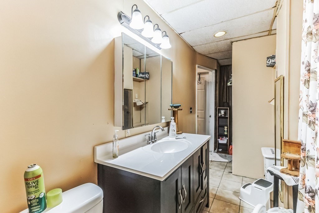 98 Princeton Street Springfield, MA 01109 - Photo 9 of 15 Gallery Image 9