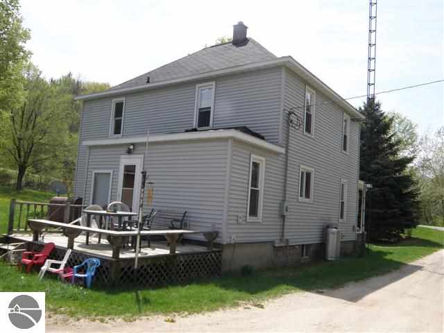 6575 Hunt Road Arcadia, MI 49613 - Photo 6 of 36 1791779-5.JPG