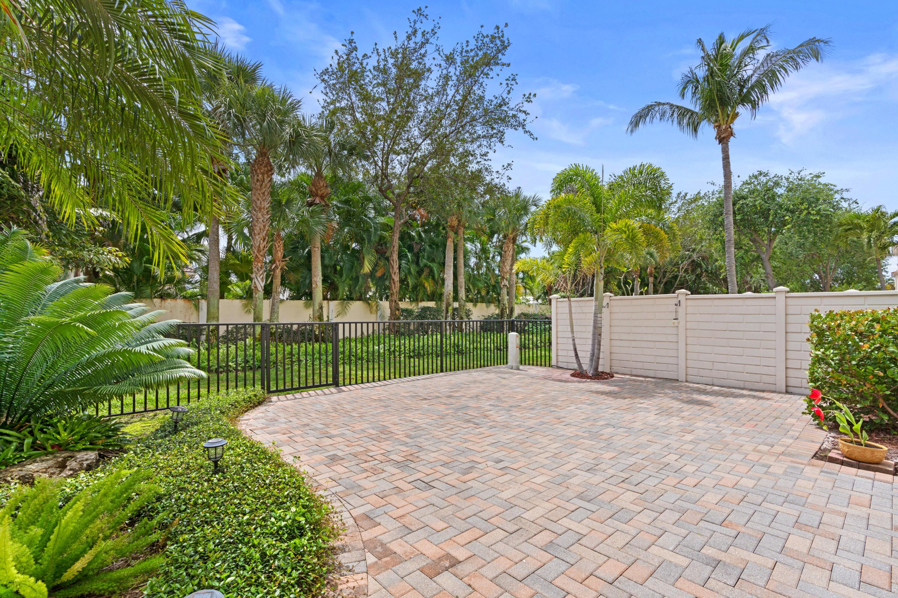 648 Northeast Francesca Lane Boca Raton, FL 33487 - Photo 31 of 40 a view of a park with a trees