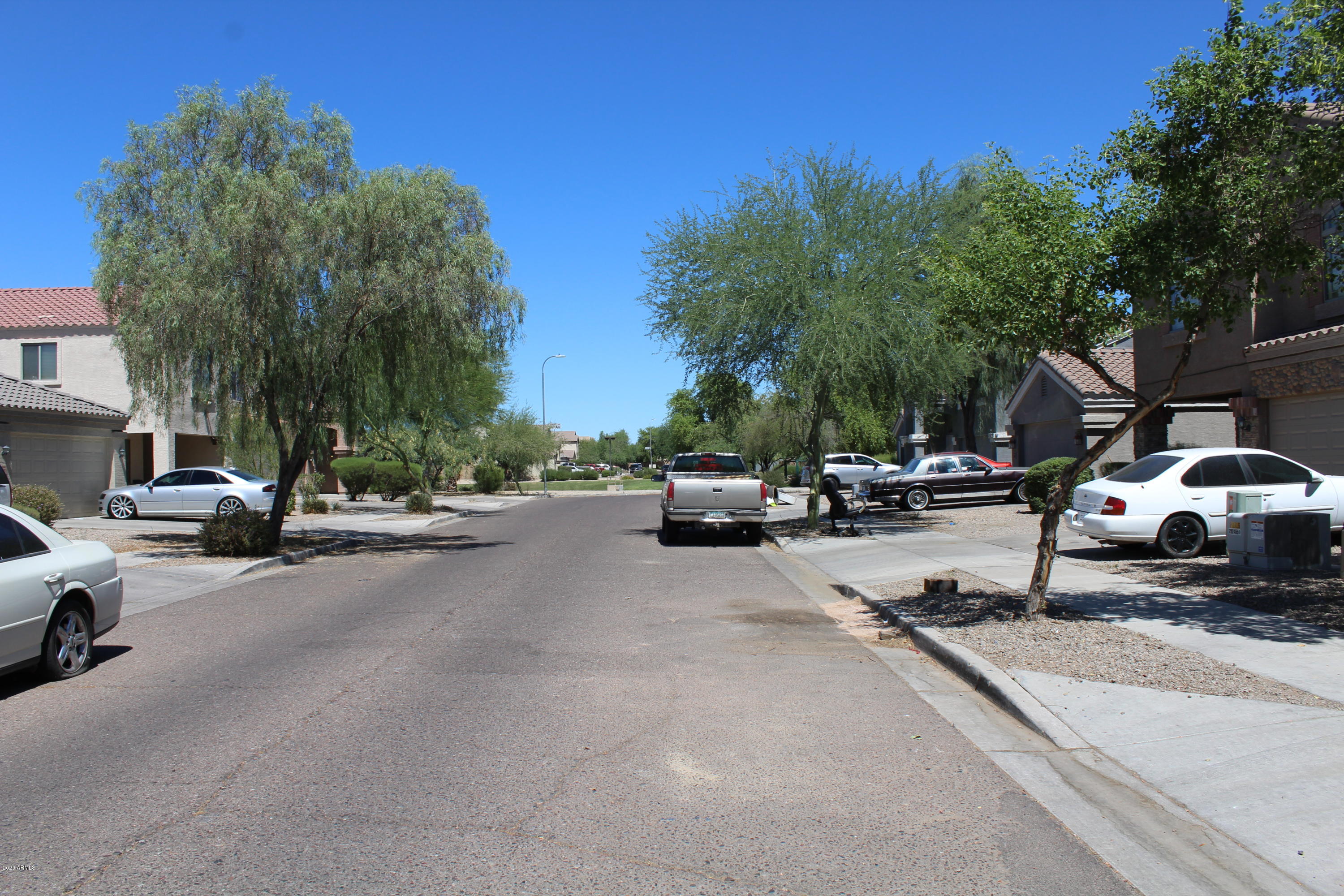 3417 West Fraktur Road Phoenix, AZ 85041 - Photo 3 of 31 F742294C-5A81-47C1-9E02-A27061D6C9B9