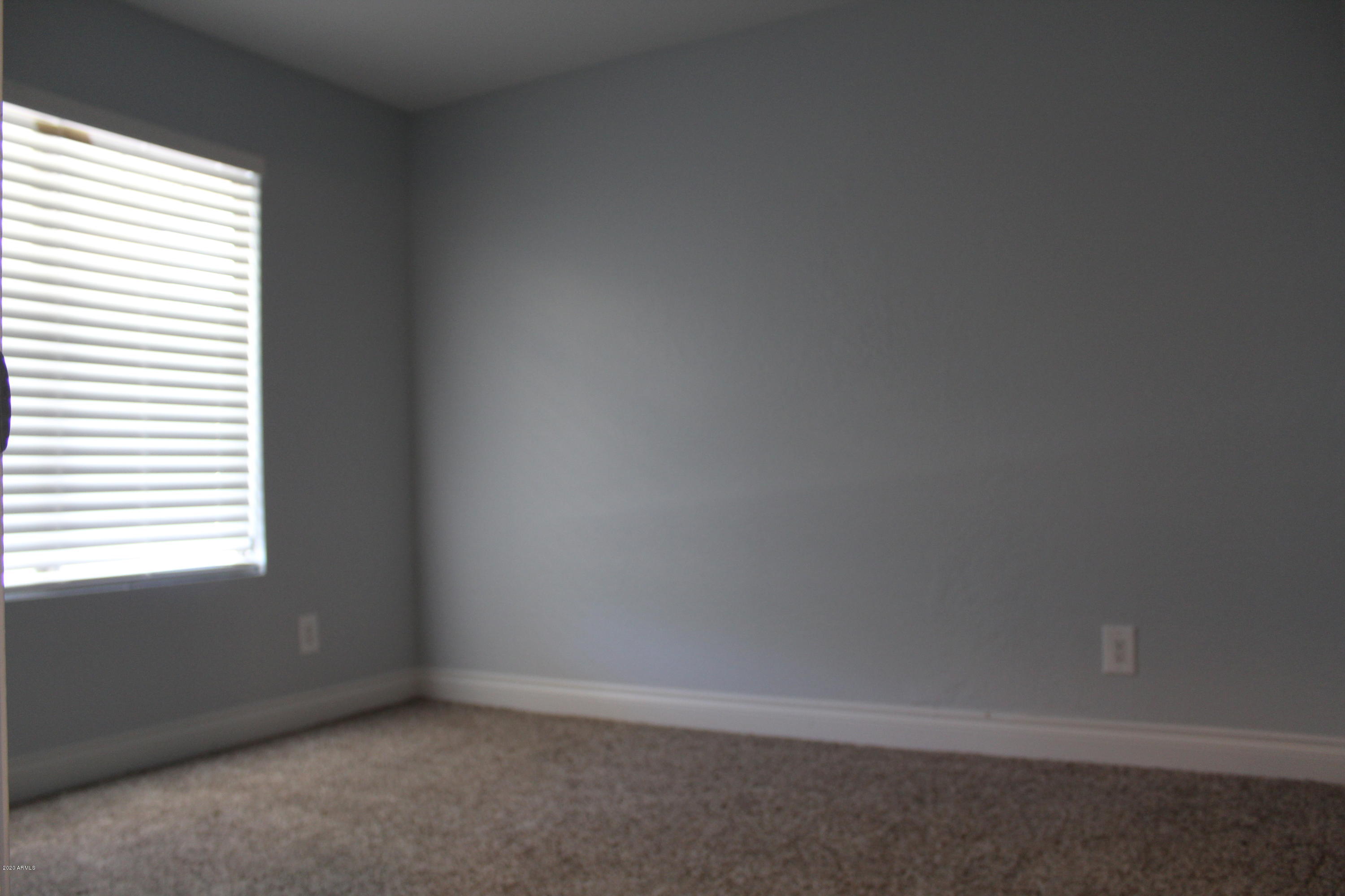 3417 West Fraktur Road Phoenix, AZ 85041 - Photo 5 of 31 0773487E-5054-4ABC-B002-F73938A46CBC