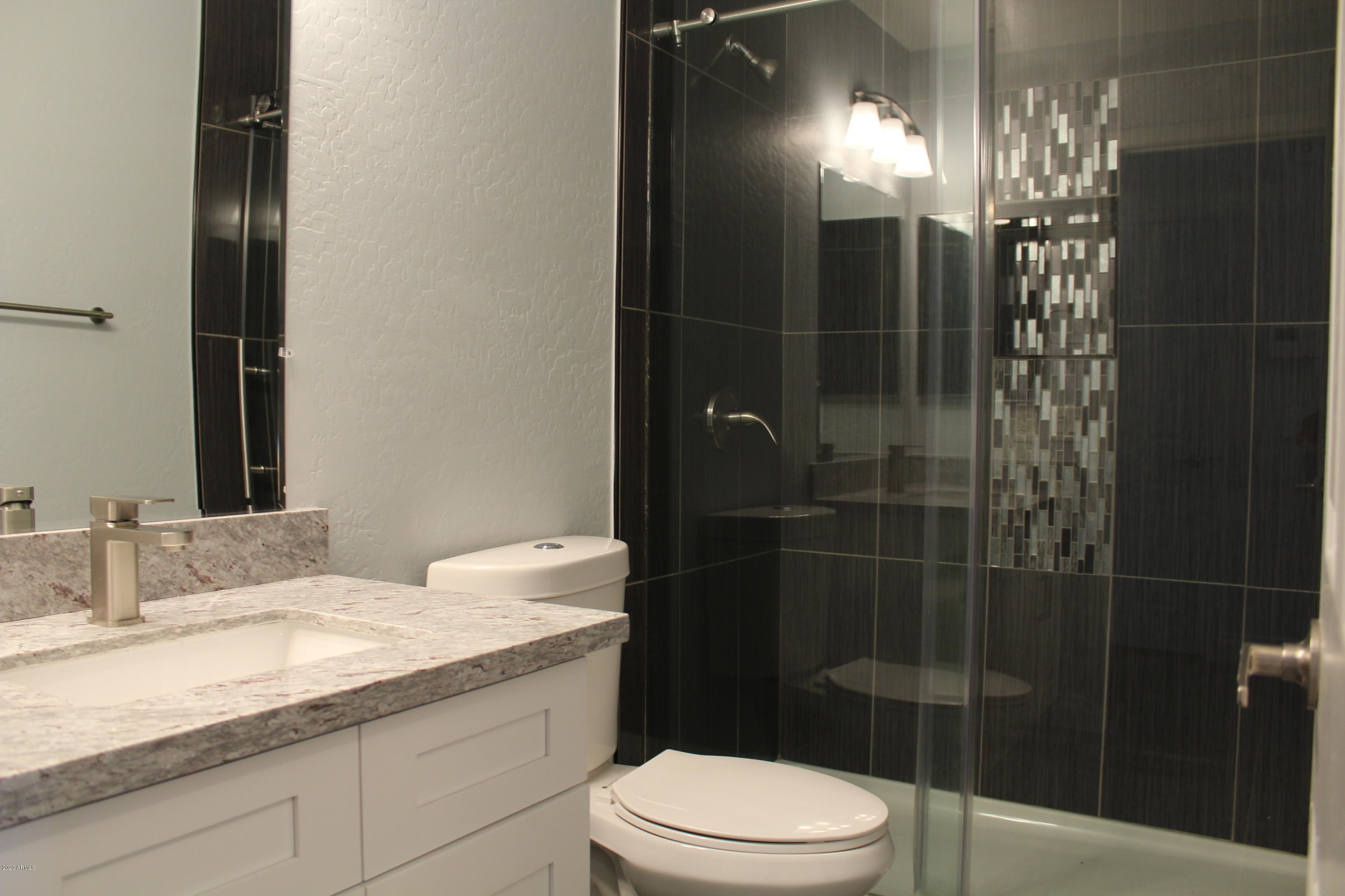 3417 West Fraktur Road Phoenix, AZ 85041 - Photo 6 of 31 40B14653-245E-4BC0-BE1E-D6279A44FC6C