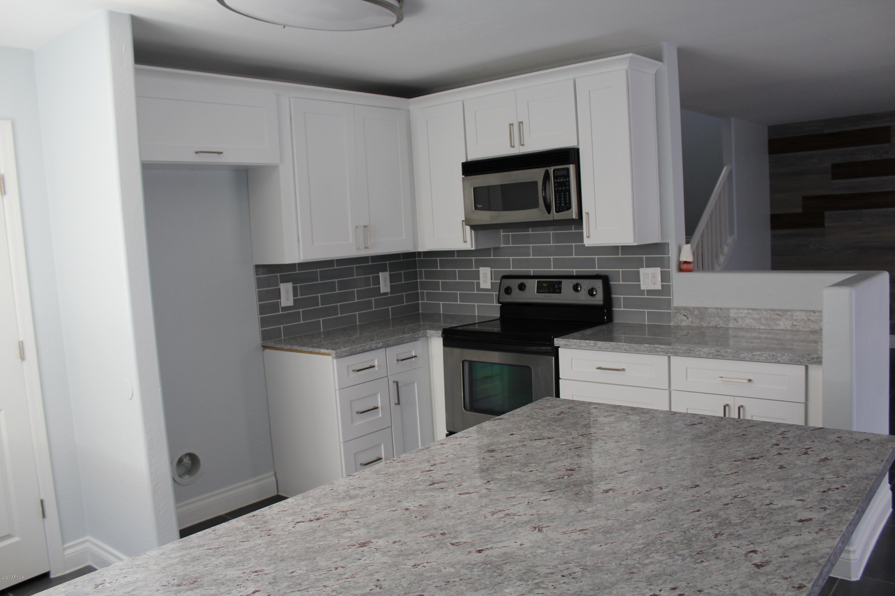 3417 West Fraktur Road Phoenix, AZ 85041 - Photo 10 of 31 8690317F-CDD8-4CBB-B8E7-4BD5FA213124