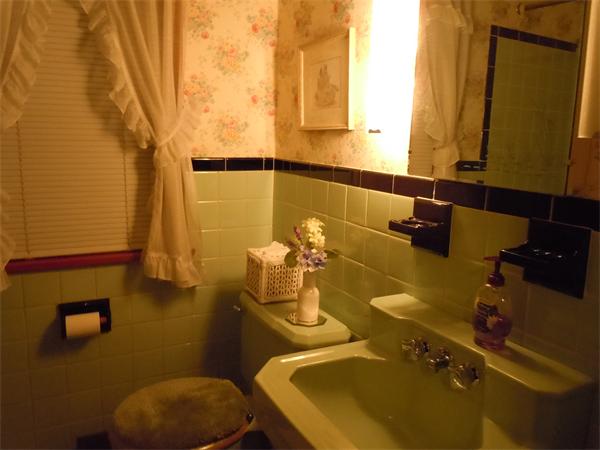 23 Strathmore Street Springfield, MA 01109 - Photo 8 of 14