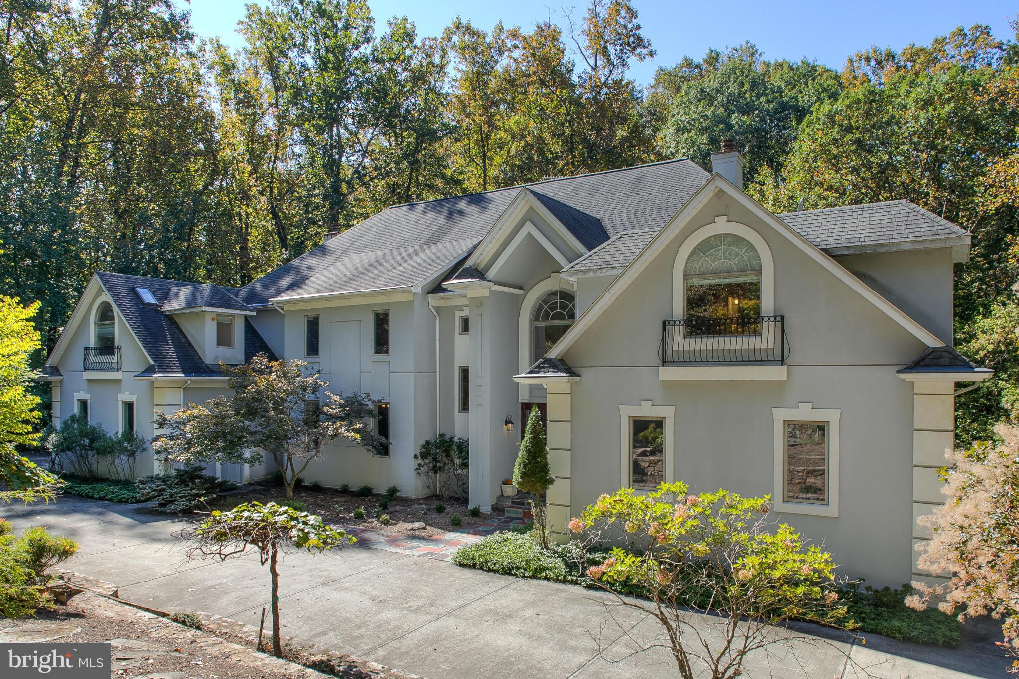 8200 Kingsgate Road Potomac, MD 20854 - Photo 1 of 30 Exterior (Front)