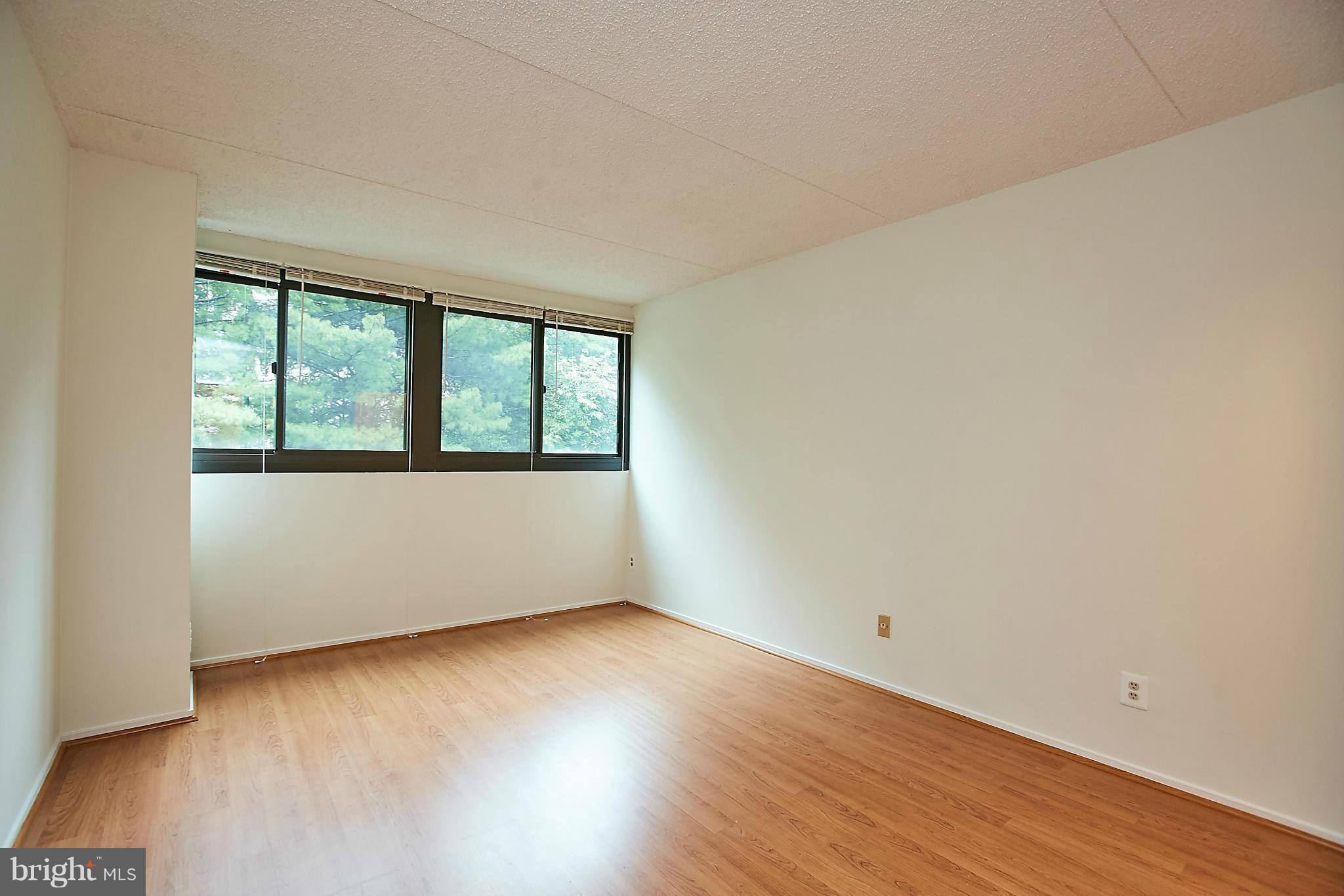 5911 Edsall Road, Unit 401 Alexandria, VA 22304 - Photo 17 of 30 Bedroom