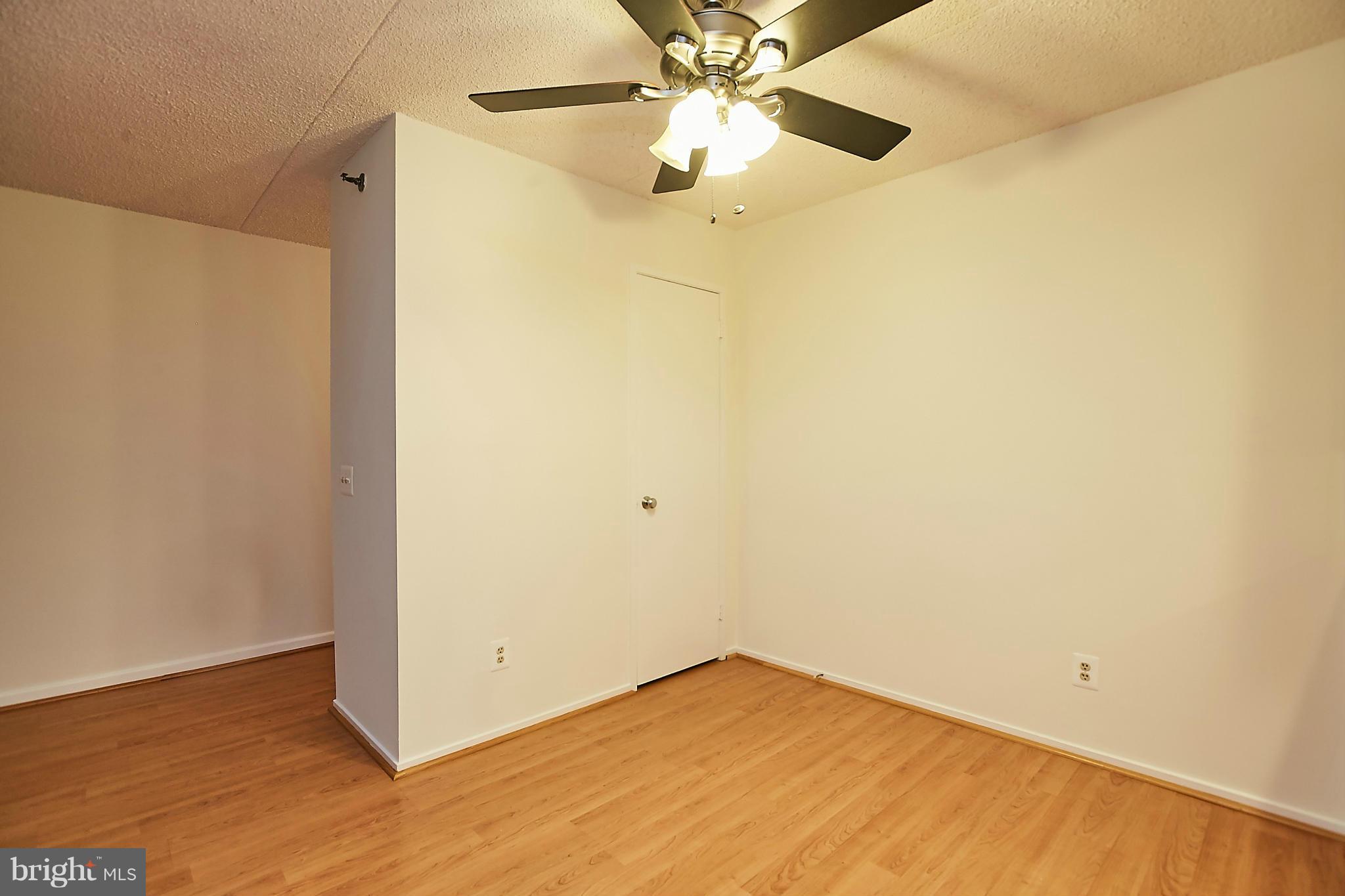 5911 Edsall Road, Unit 401 Alexandria, VA 22304 - Photo 5 of 30 Dining Room