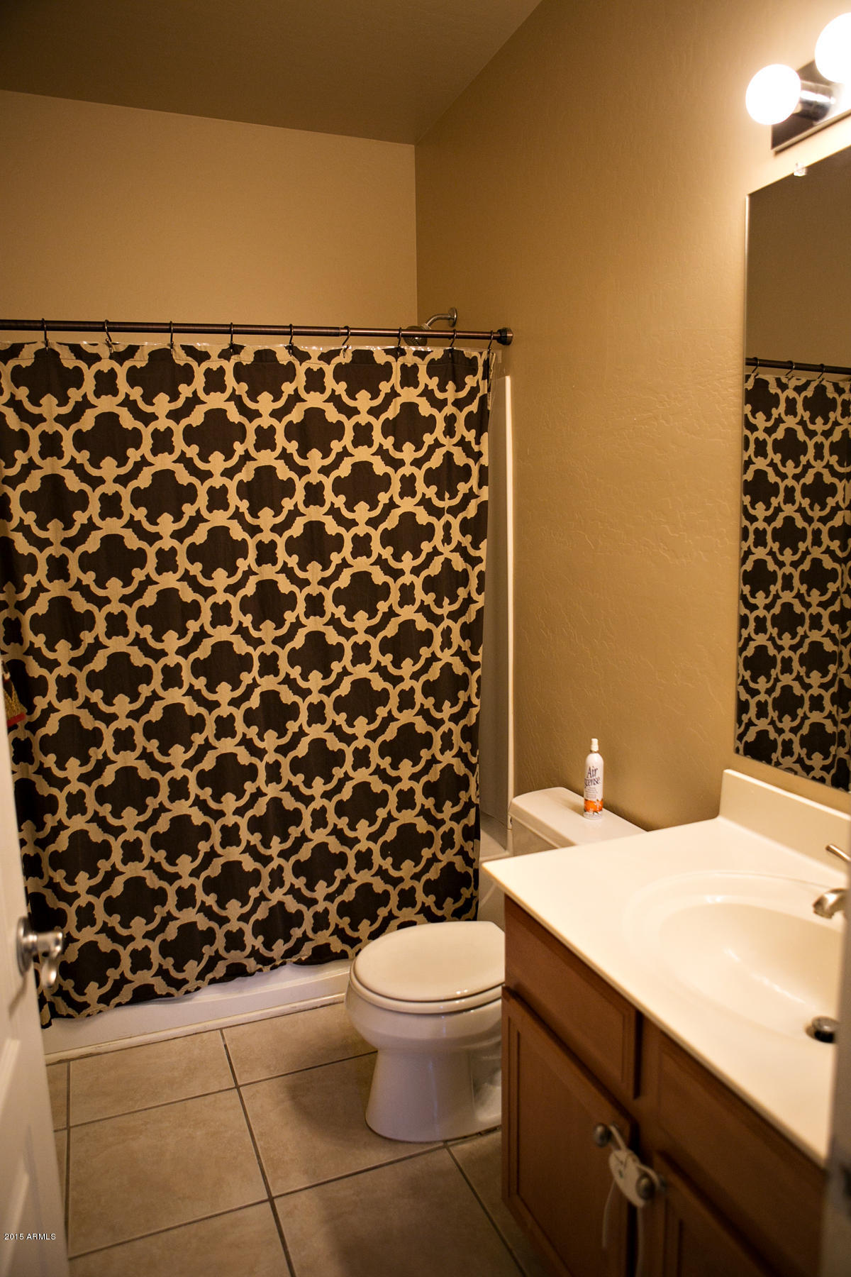 4126 West Vineyard Road Phoenix, AZ 85041 - Photo 16 of 29 6G9B0202