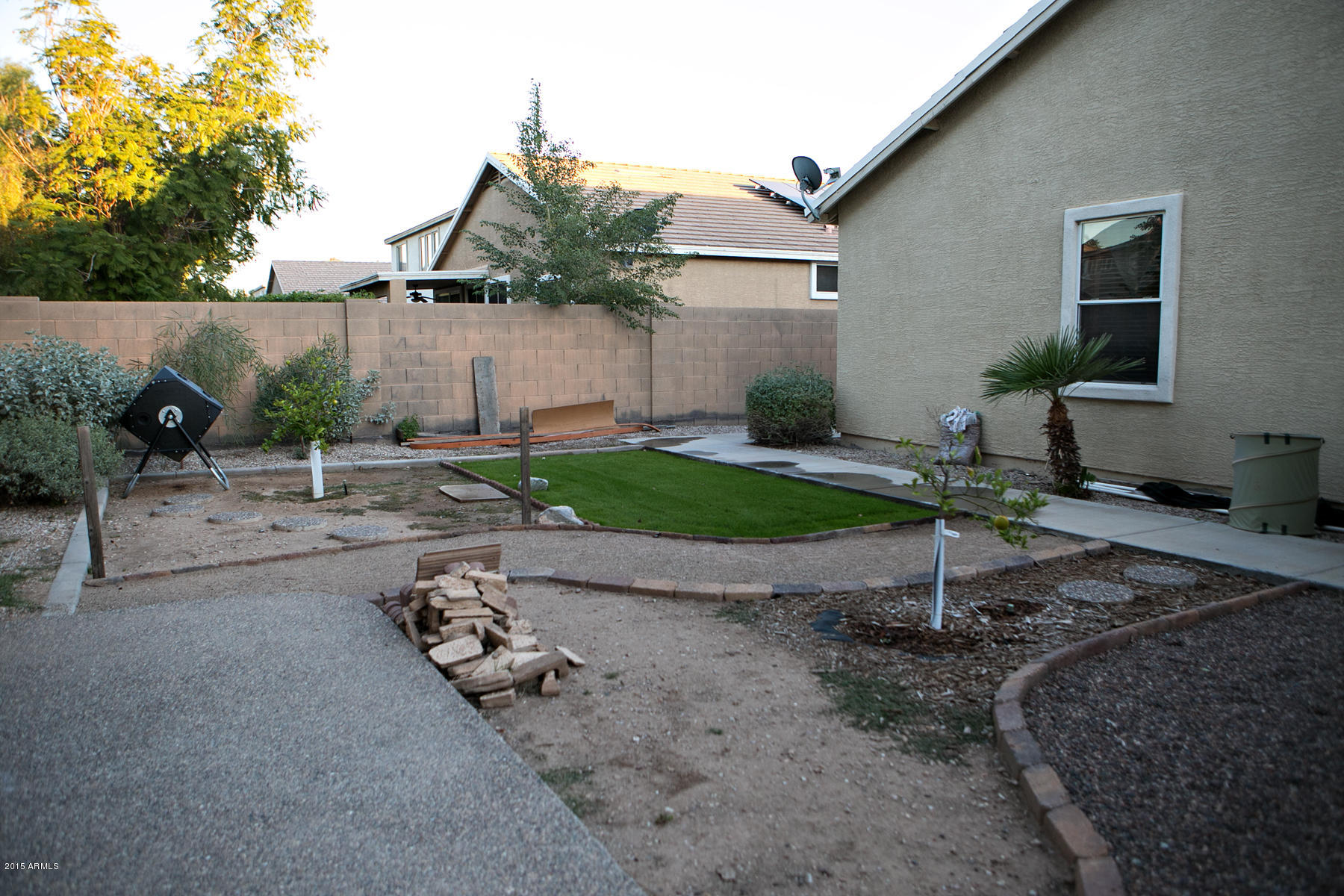 4126 West Vineyard Road Phoenix, AZ 85041 - Photo 27 of 29 6G9B0267