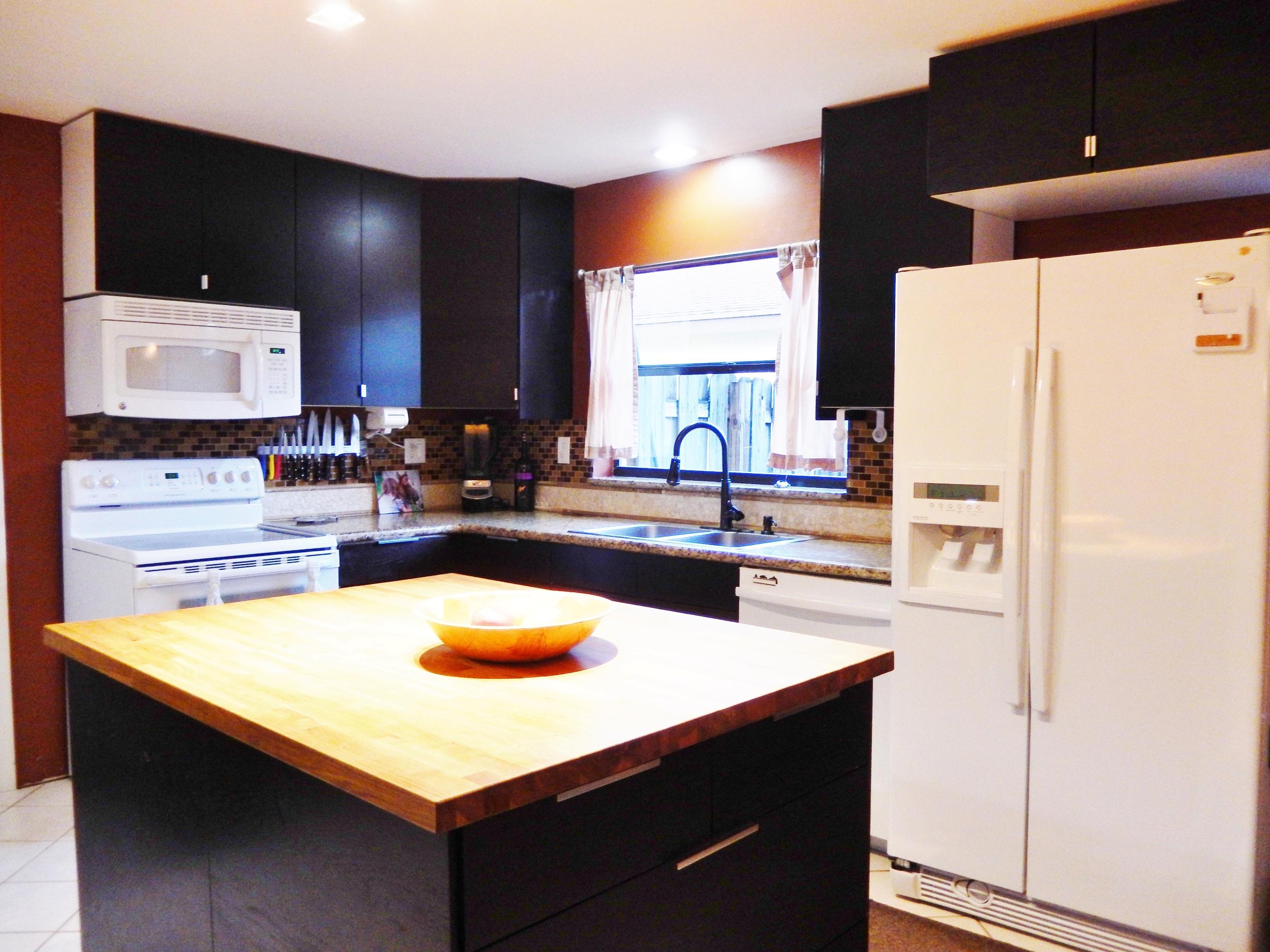 11370 Chipmunk Drive Boca Raton, FL 33428 - Photo 3 of 20 Kitchen