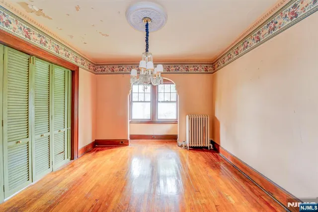 $469,900 | 28 Forest Drive, Bloomfield, NJ 07003