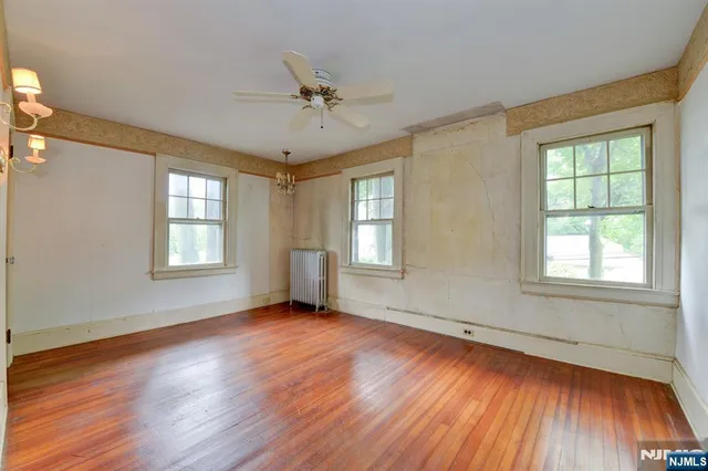 $469,900 | 28 Forest Drive, Bloomfield, NJ 07003