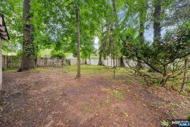 $469,900 | 28 Forest Drive, Bloomfield, NJ 07003