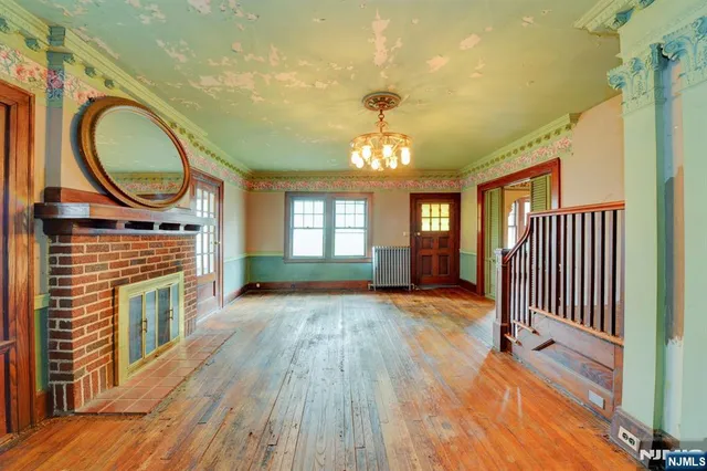 $469,900 | 28 Forest Drive, Bloomfield, NJ 07003