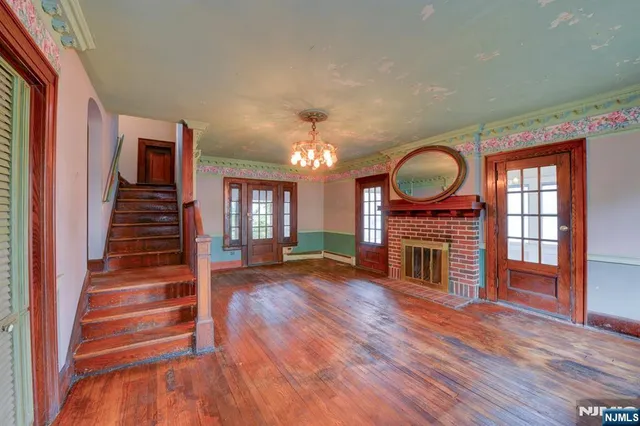 $469,900 | 28 Forest Drive, Bloomfield, NJ 07003