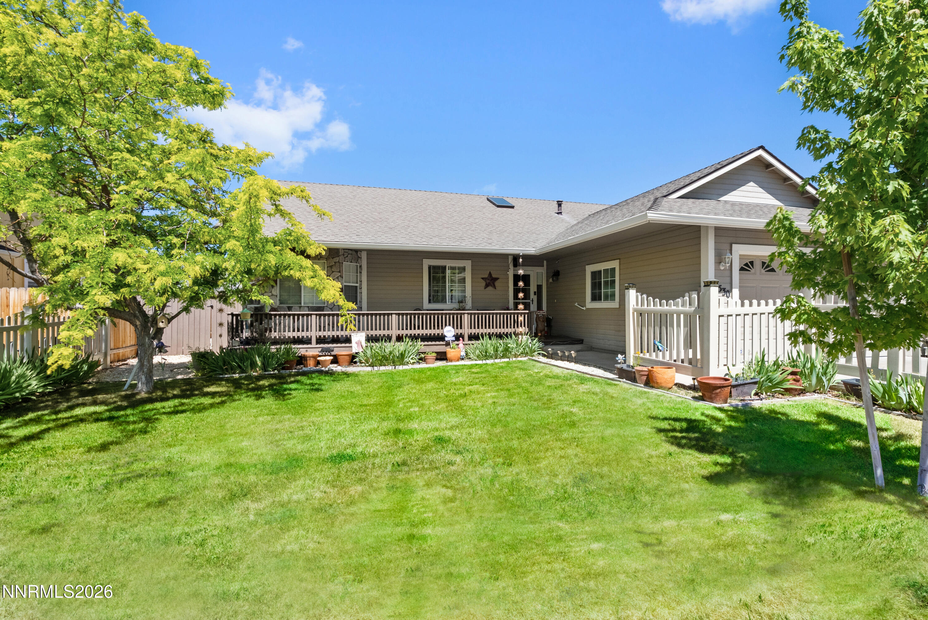 3530 Smoketree Avenue Carson City, NV 89705 - Photo 5 of 42 DSC03912