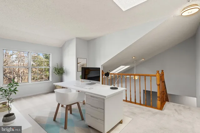 $450,000 | 3903 Golf Tee Court, Unit 301, Fairfax, VA 22033