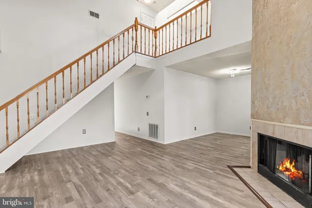 $450,000 | 3903 Golf Tee Court, Unit 301, Fairfax, VA 22033