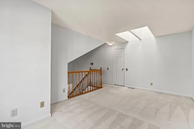 $450,000 | 3903 Golf Tee Court, Unit 301, Fairfax, VA 22033