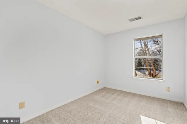 $450,000 | 3903 Golf Tee Court, Unit 301, Fairfax, VA 22033