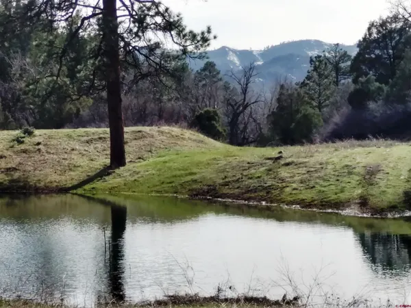 a picture of a bathroom
