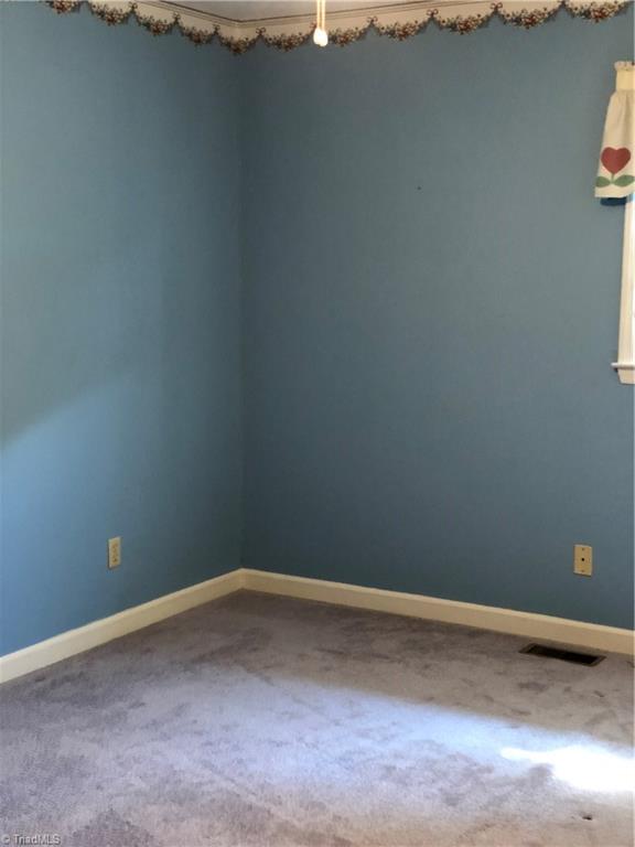 4602 Harvey Road Jamestown, NC 27282 - Photo 18 of 24 Gallery Image 18