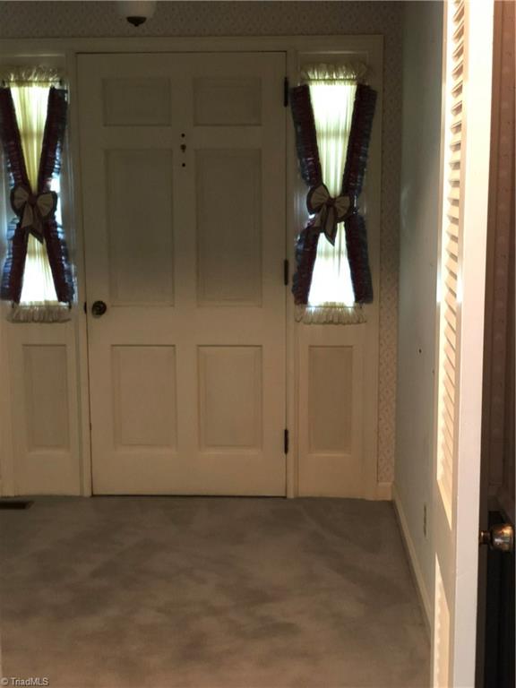 4602 Harvey Road Jamestown, NC 27282 - Photo 4 of 24 Gallery Image 4