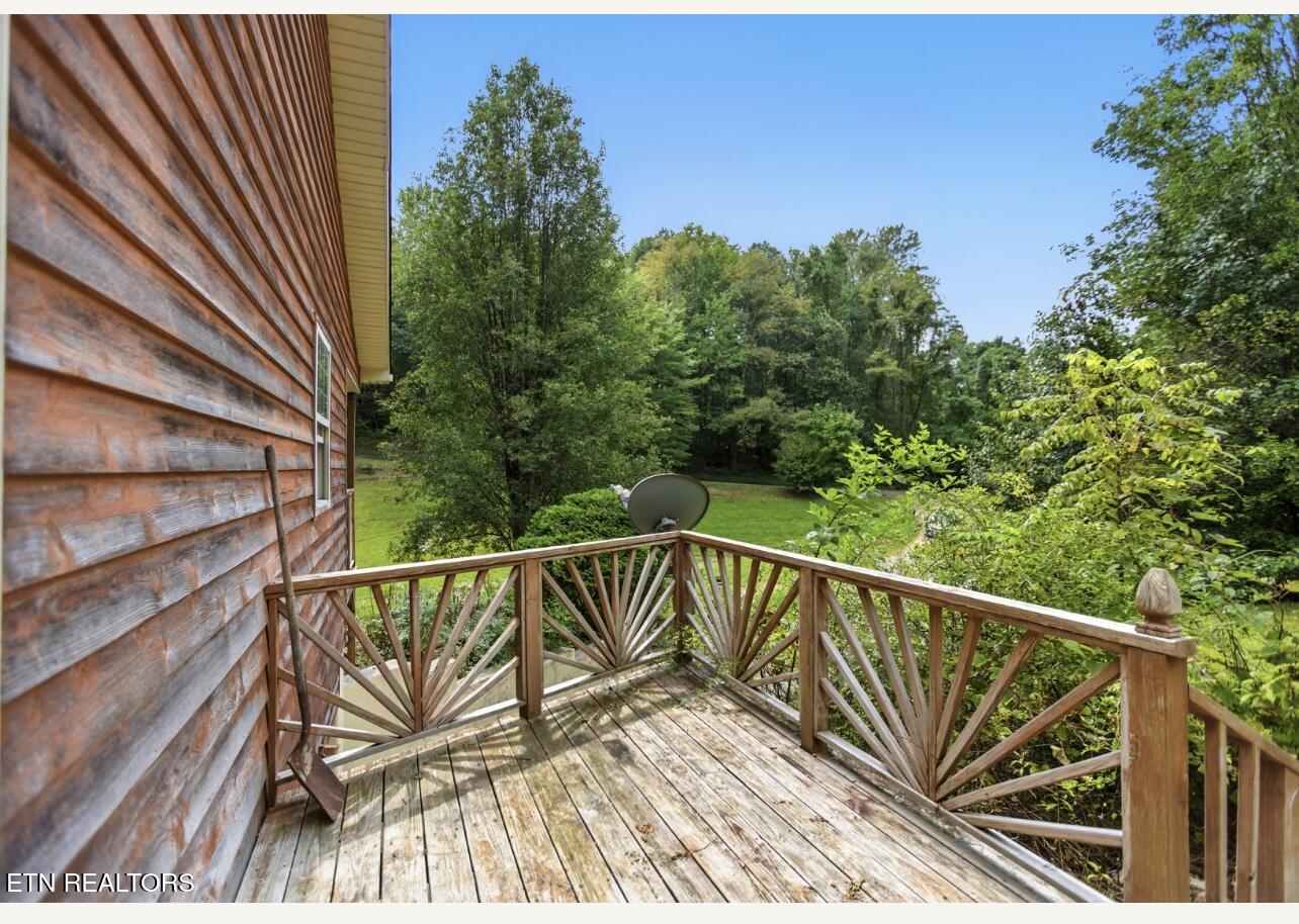 1828 Cherokee Circle Tazewell, TN 37879 - Photo 13 of 53 IMG_6983