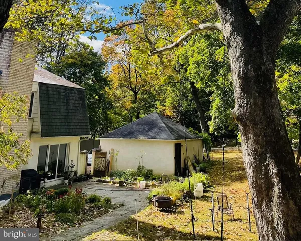 $745,000 | 919 Laburnum Lane, Wyncote, PA 19095