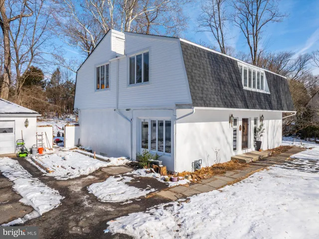 $745,000 | 919 Laburnum Lane, Wyncote, PA 19095