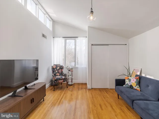 $699,000 | 919 Laburnum Lane, Wyncote, PA 19095