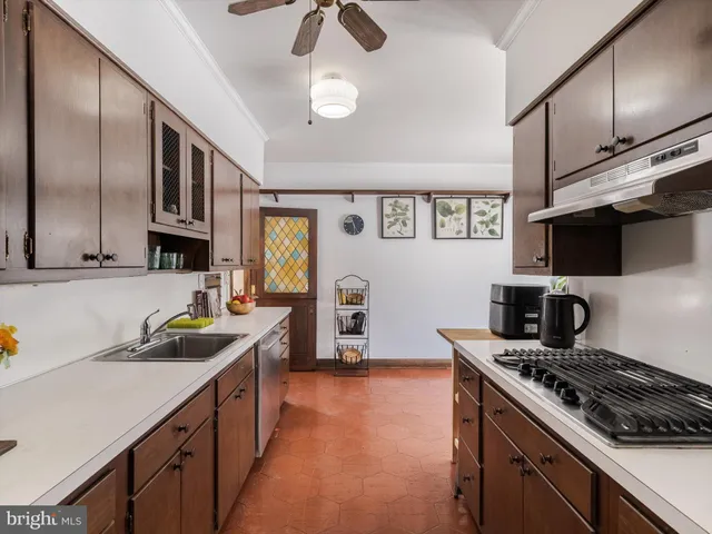 $699,000 | 919 Laburnum Lane, Wyncote, PA 19095