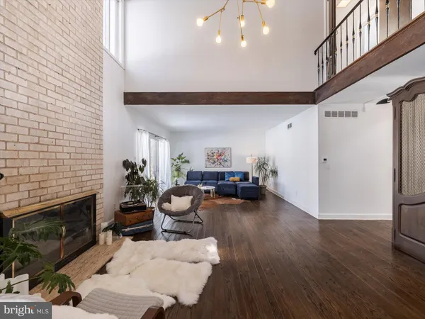 $689,000 | 919 Laburnum Lane, Wyncote, PA 19095