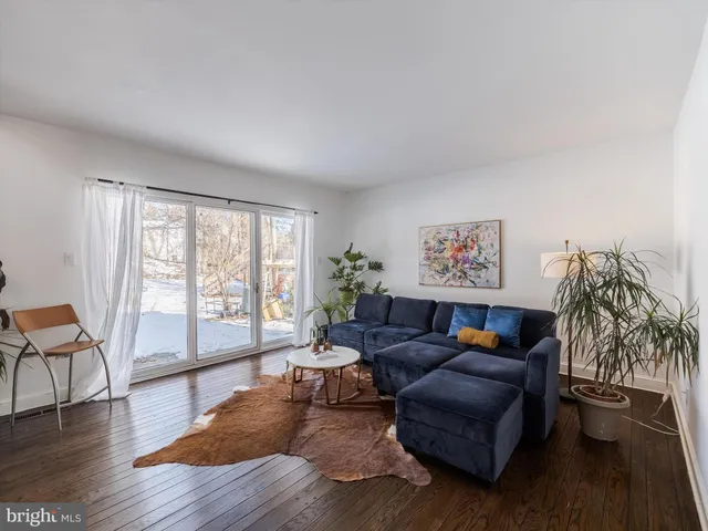 $699,000 | 919 Laburnum Lane, Wyncote, PA 19095