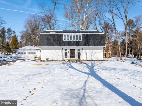 $689,000 | 919 Laburnum Lane, Wyncote, PA 19095