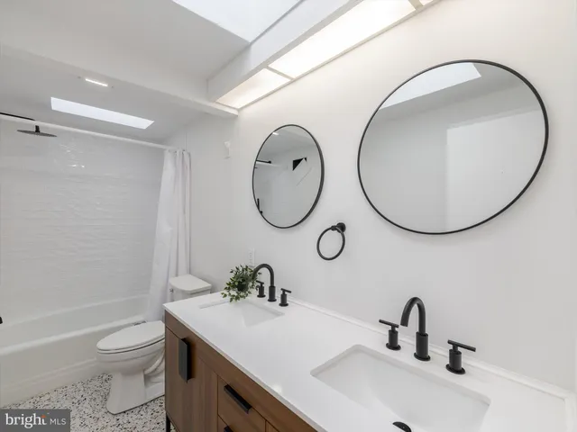 $745,000 | 919 Laburnum Lane, Wyncote, PA 19095