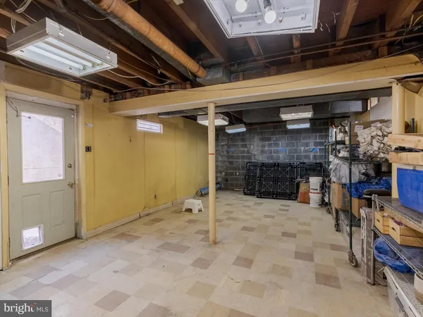 $689,000 | 919 Laburnum Lane, Wyncote, PA 19095