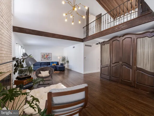 $745,000 | 919 Laburnum Lane, Wyncote, PA 19095